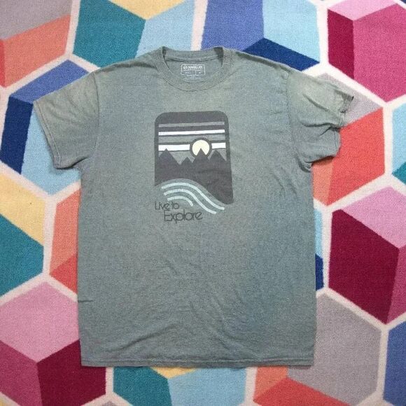 Magellan green Live to Explore Graphic Short Sleeve Shirt Men's size Medium - Picture 1 of 2